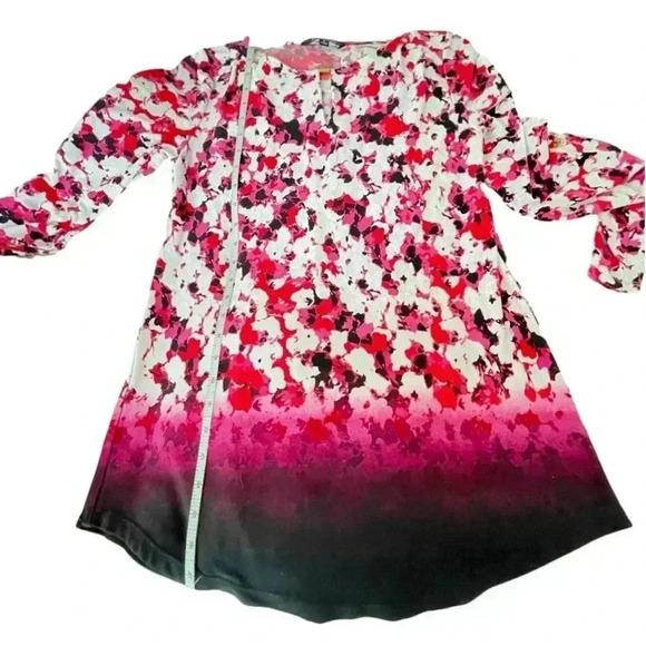 Ellen Tracy Keyhole Top - Picture 7 of 7